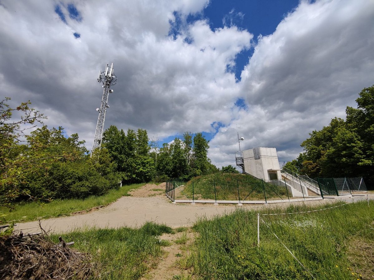 Žebrov (365&nbsp;m)