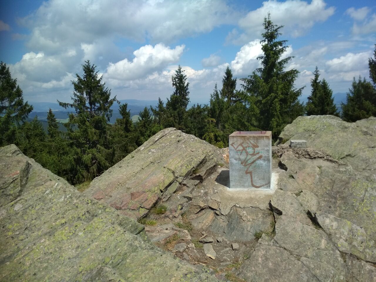 Bradlo (988&nbsp;m)